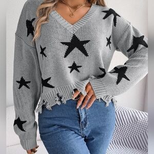 V-Neck Cropped Sweater with Star Pattern & Distressed Hem